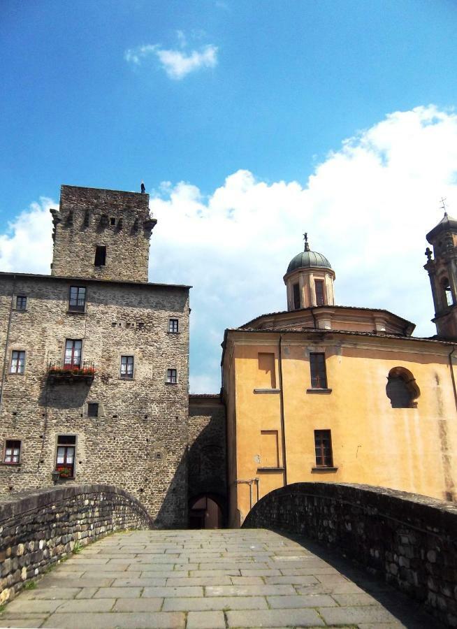 Ai Chiosi Affittacamere Pontremoli Buitenkant foto
