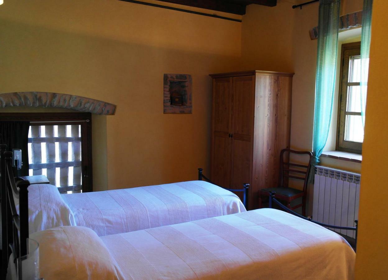 Ai Chiosi Affittacamere Pontremoli Buitenkant foto