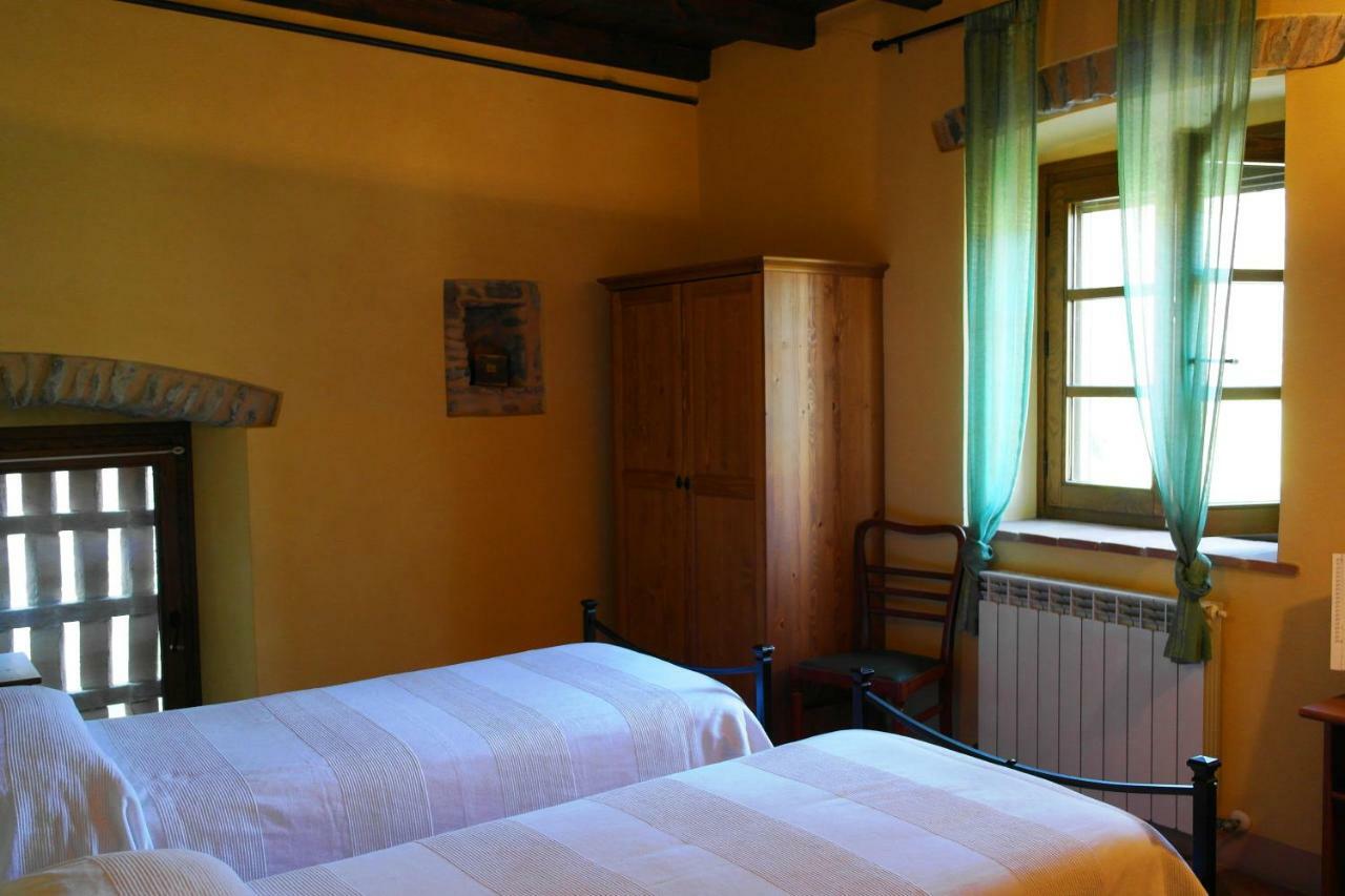 Ai Chiosi Affittacamere Pontremoli Buitenkant foto