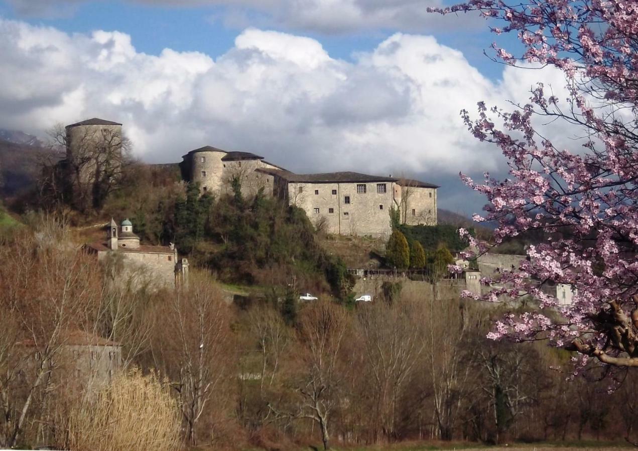 Ai Chiosi Affittacamere Pontremoli Buitenkant foto